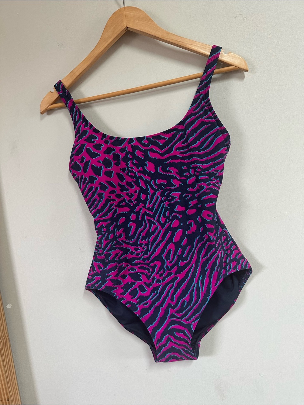 Dkny Pink, & Navy Blue Animal-Print One-Piece Swimsuit